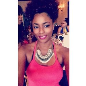 Meet your Posher, Angelique